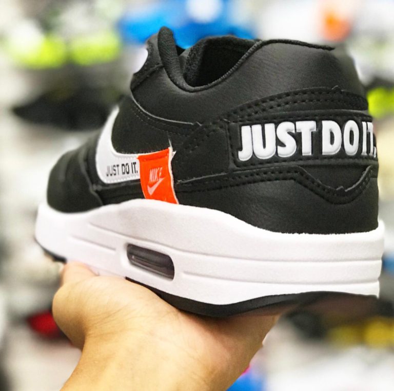 nike air max 90 just do it black