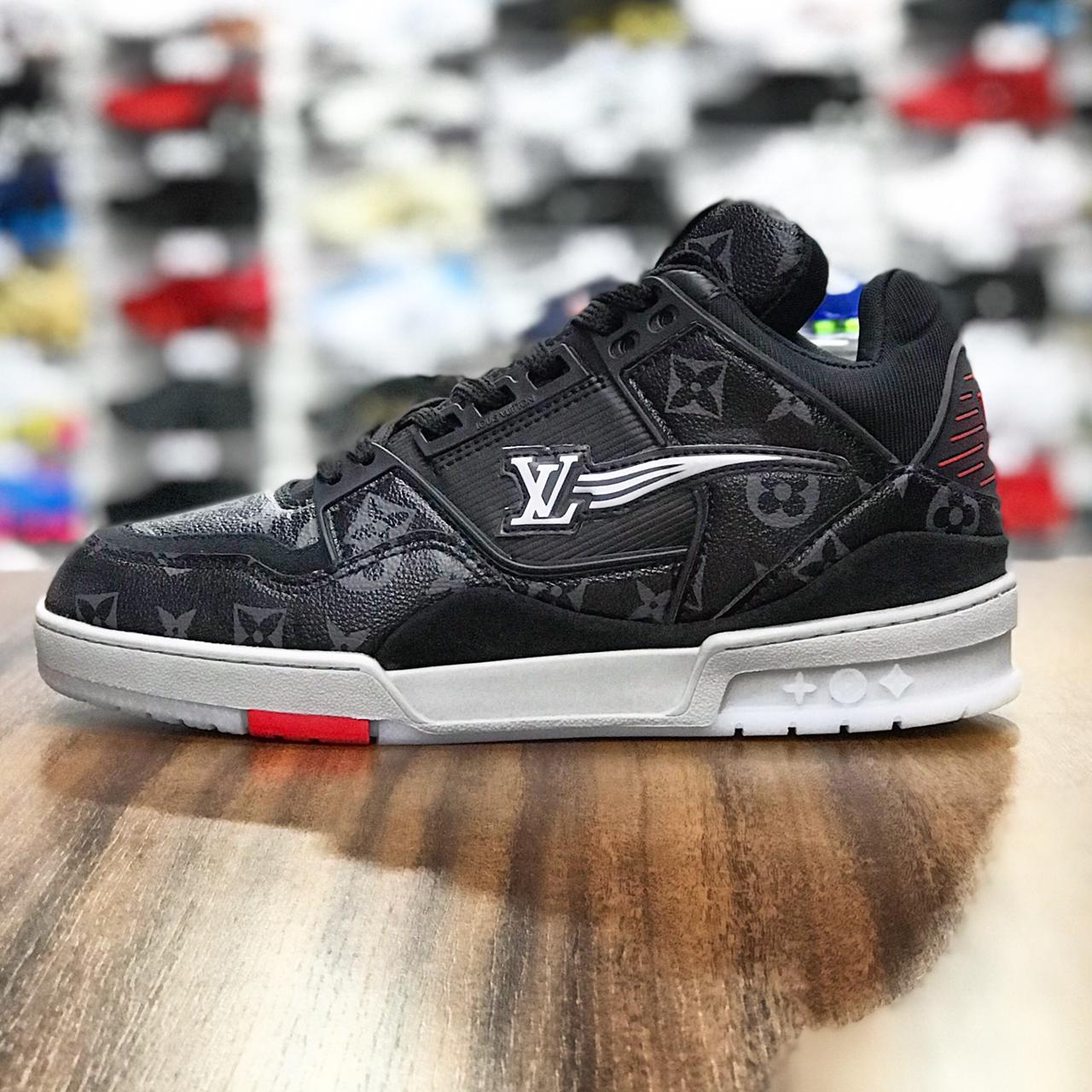 tenis louis vuitton cinza preto vermelho